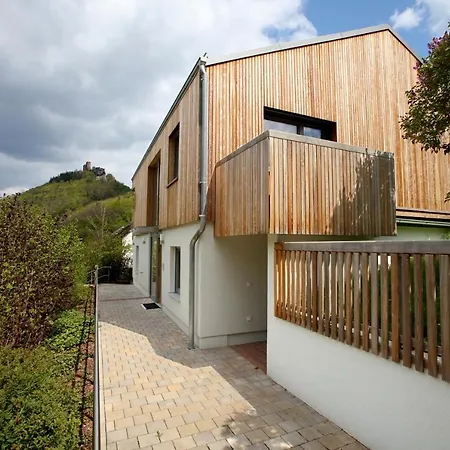 Muenzberg 特里费尔斯山麓安韦勒