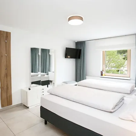 Muenzberg * Annweiler am Trifels